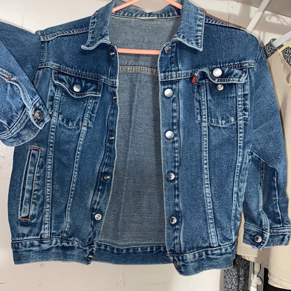Levi’s denim jacket / jean jacket
